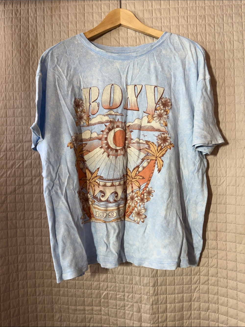 Roxy Graphic Tee in Light Blue with Orange Sun Design